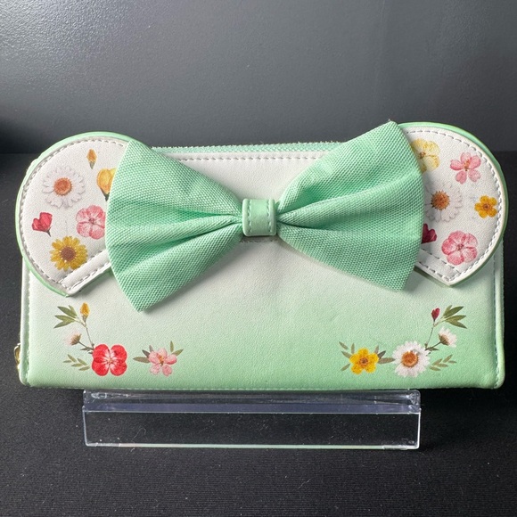 Loungefly Handbags - Disney Loungefly Minnie Mouse Pressed Flower Bow Wallet